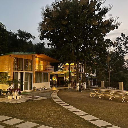 Saraiville- Luxury Riverside Cottages Dehradun Dış mekan fotoğraf