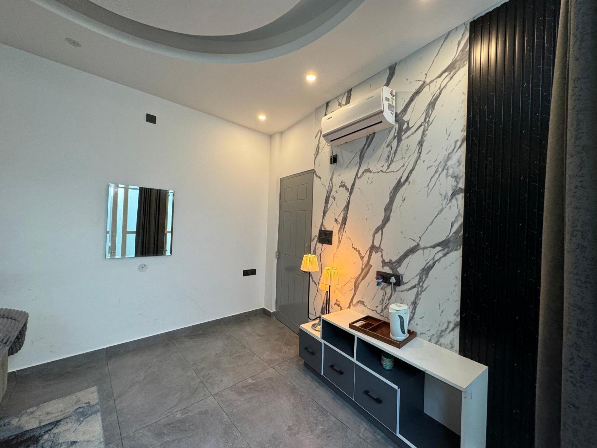 Saraiville- Luxury Riverside Cottages Dehradun Dış mekan fotoğraf
