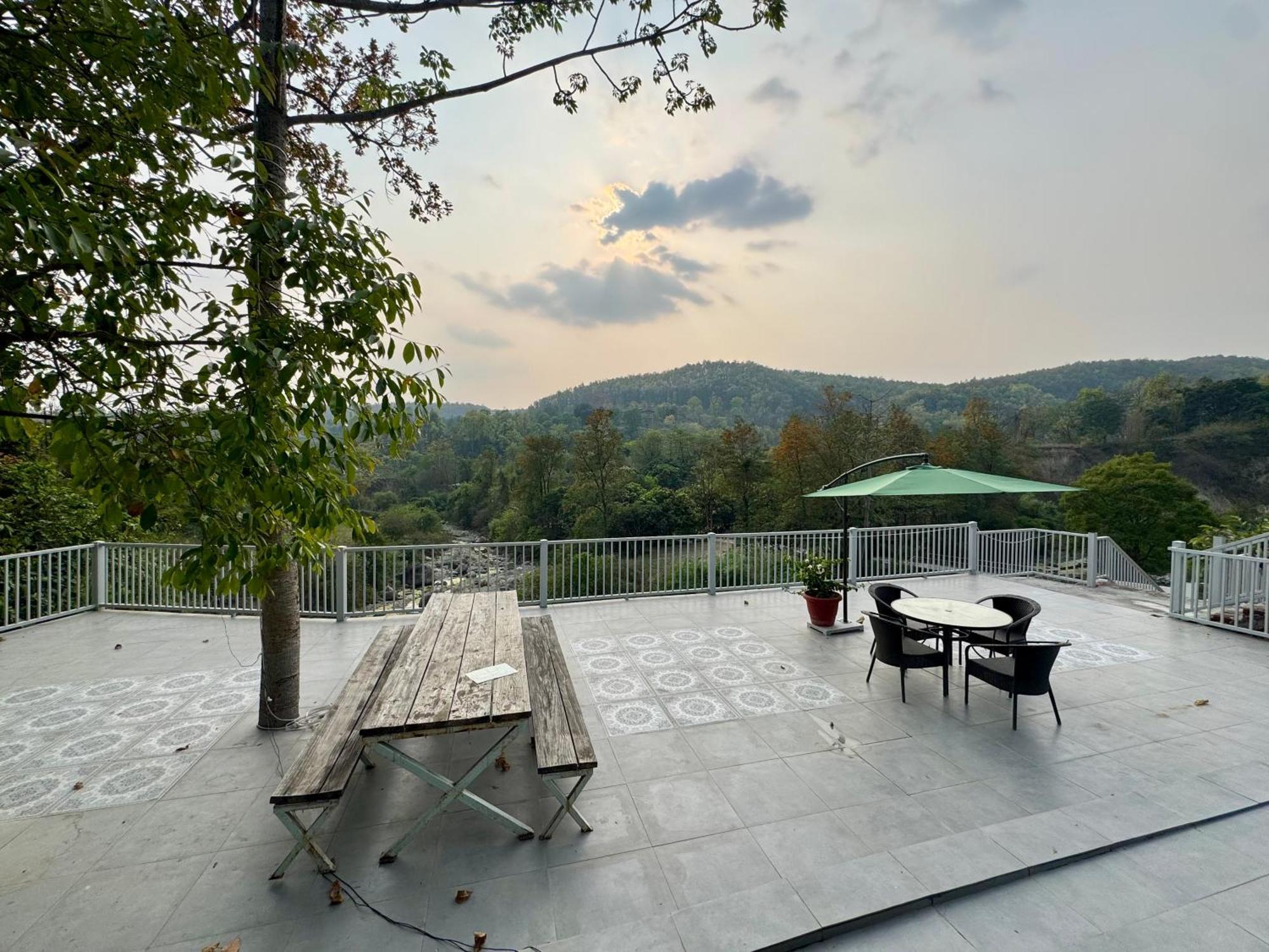 Saraiville- Luxury Riverside Cottages Dehradun Dış mekan fotoğraf